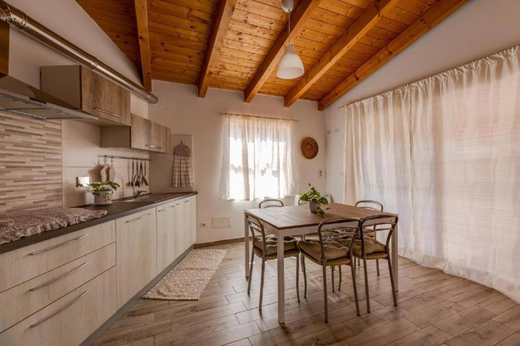 La Casa Delle Zie - Cabras Càbras Exterior foto